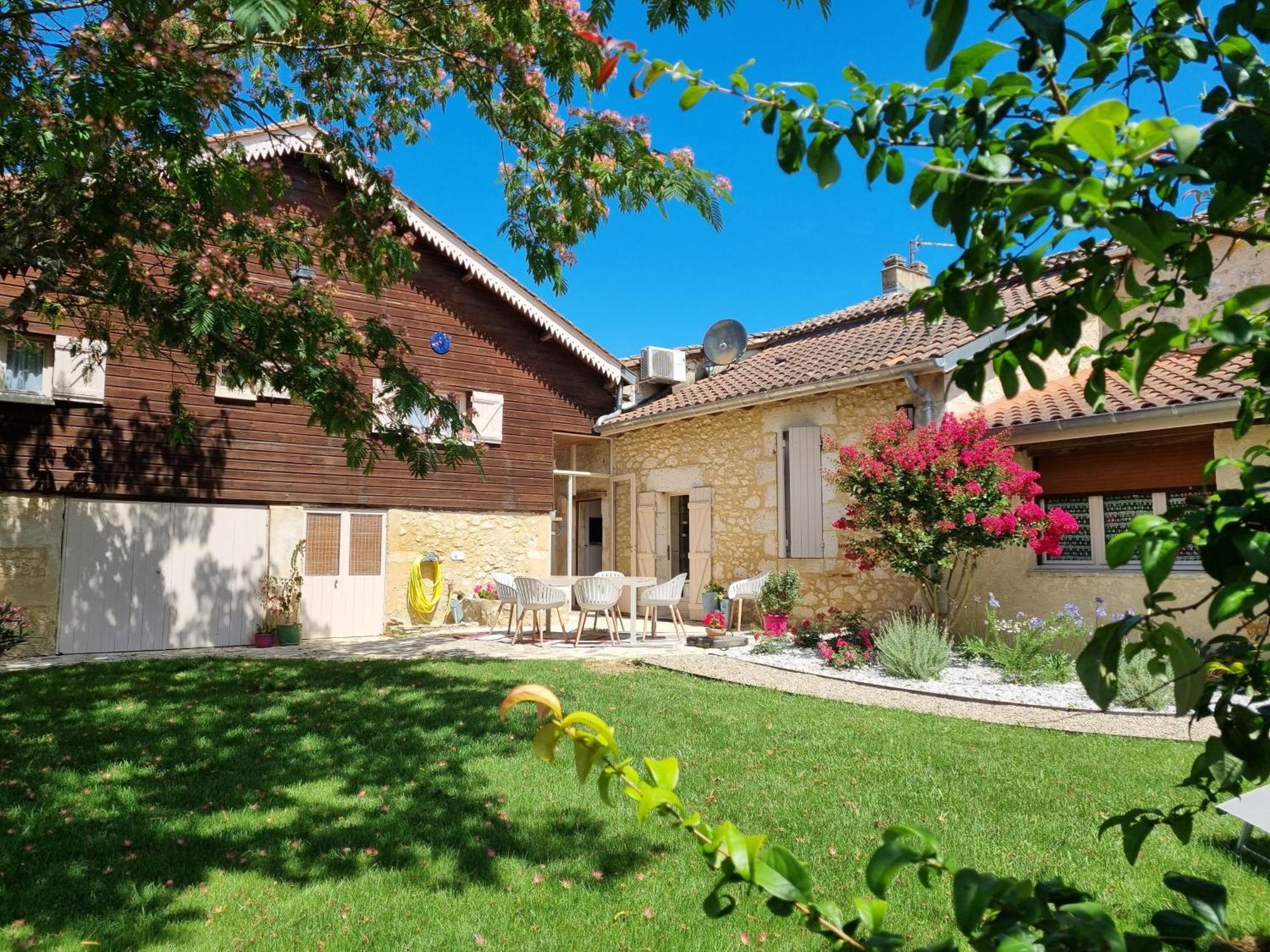 Bed and Breakfast L'Esprit Du 24 Rouffignac-de-Sigoules Esterno foto